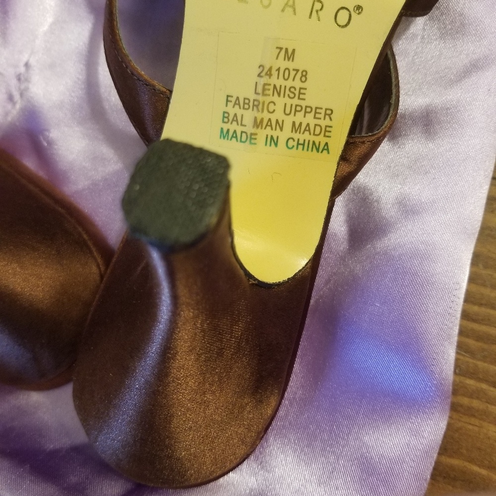 Heels - Picture 4 of 7